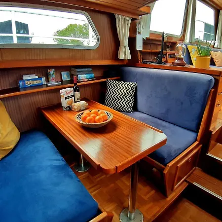 Botel Motor Yacht Amstelle