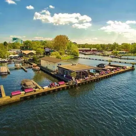 Motor Yacht Amstelle Botel *
