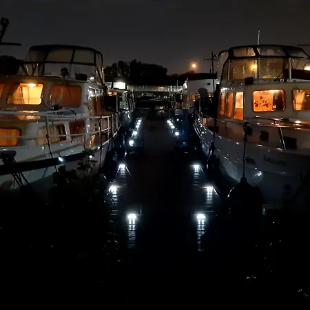 Motor Yacht Amstelle